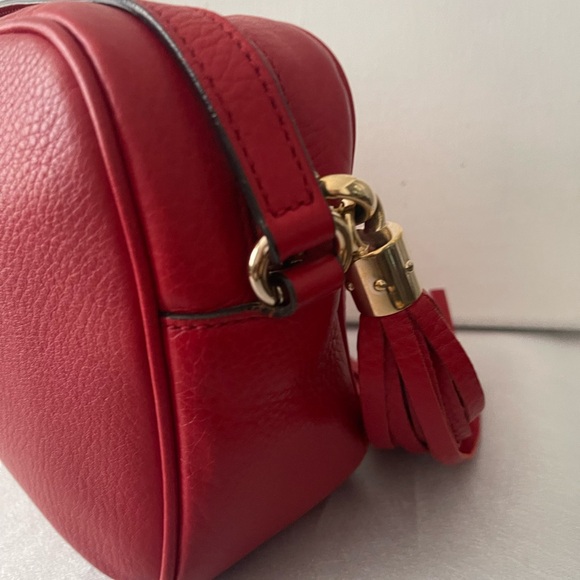 AUTHENTIC GUCCI SOHO DISCO RED SMALL CAMERA CROSSBODY BAG - Picture 4 of 10